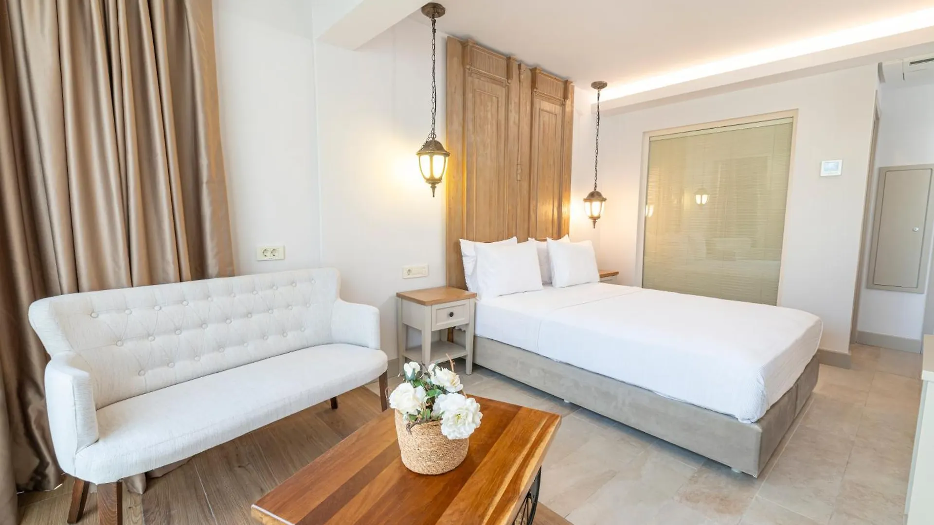 Elista Hotel & SPA Göltürkbükü 3*,